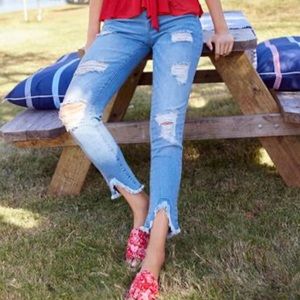 Venus Distressed Denim Cropped Jeans Size 12